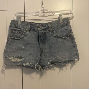 LEVIS 501 Jean shorts size 25